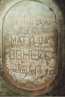 Napisy na nagrobku Matyldy Bohlke